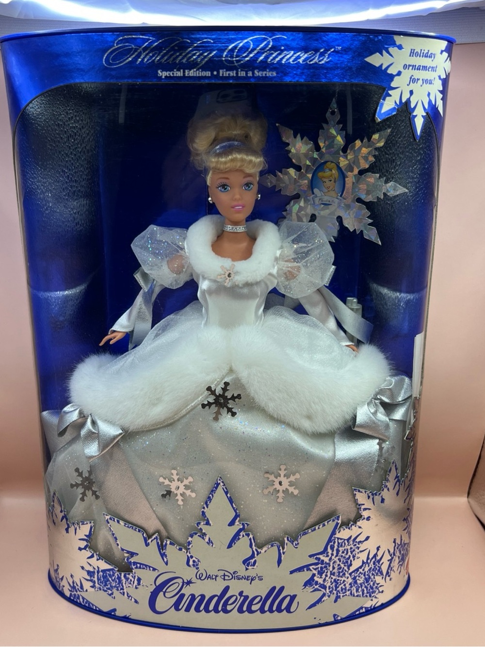 1996 Walt Disney Holiday Princess Cinderella Barbie Doll 1st Edition New! NRFB!